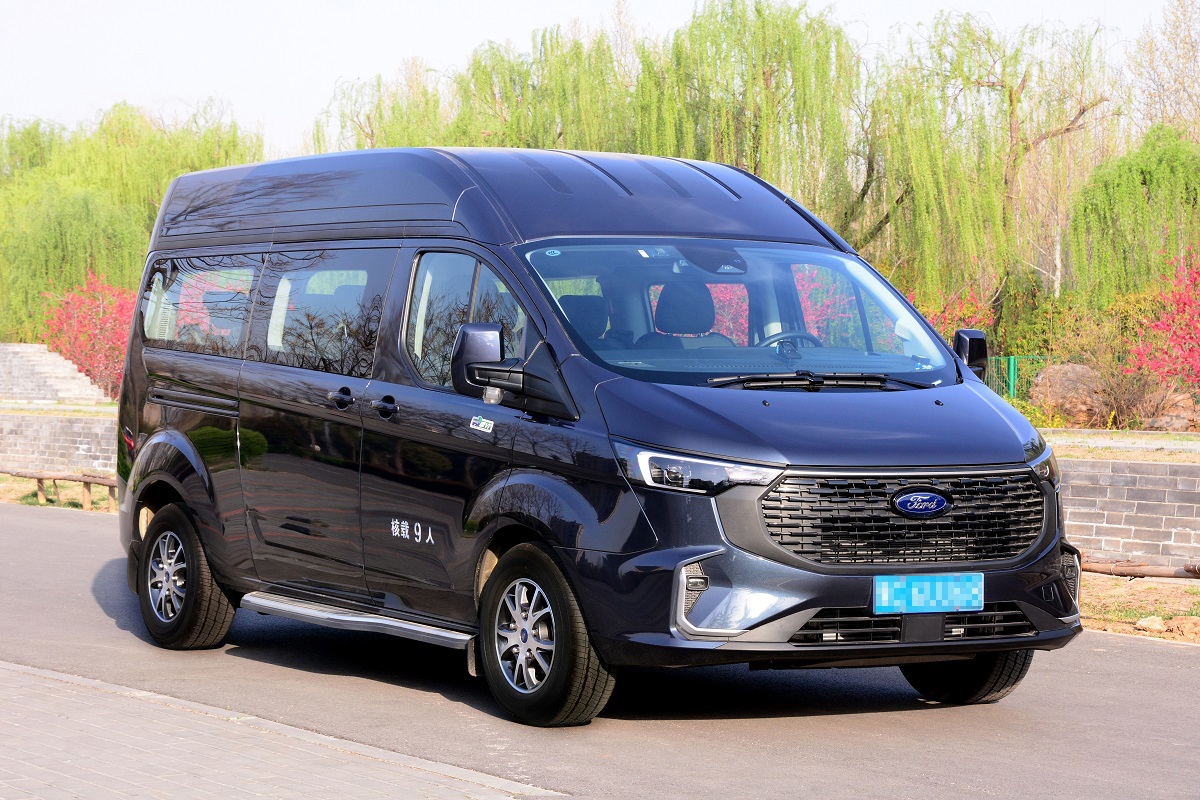 9座商務(wù)車(chē)
